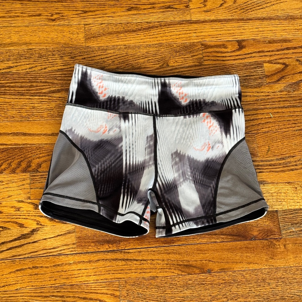 Manduka Reversible Running/Workout Shorts